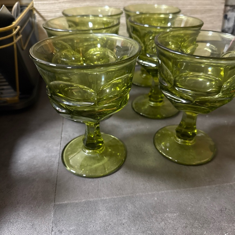 Green Glass Goblet Set - Elegant Olive Desert Bowl